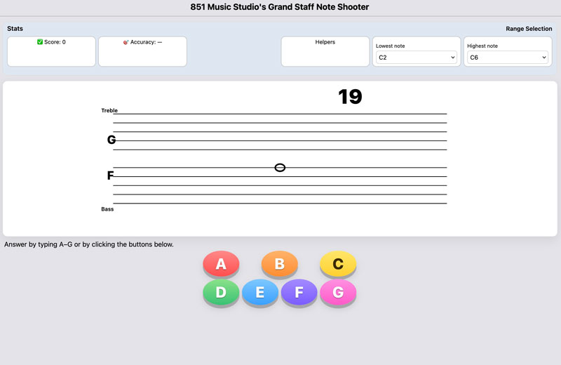 Student using a note and fretboard training app